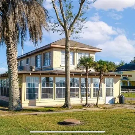 The Spotted Tail Villa